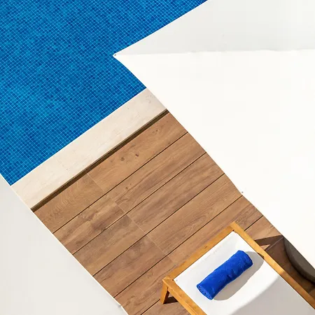 De 3*